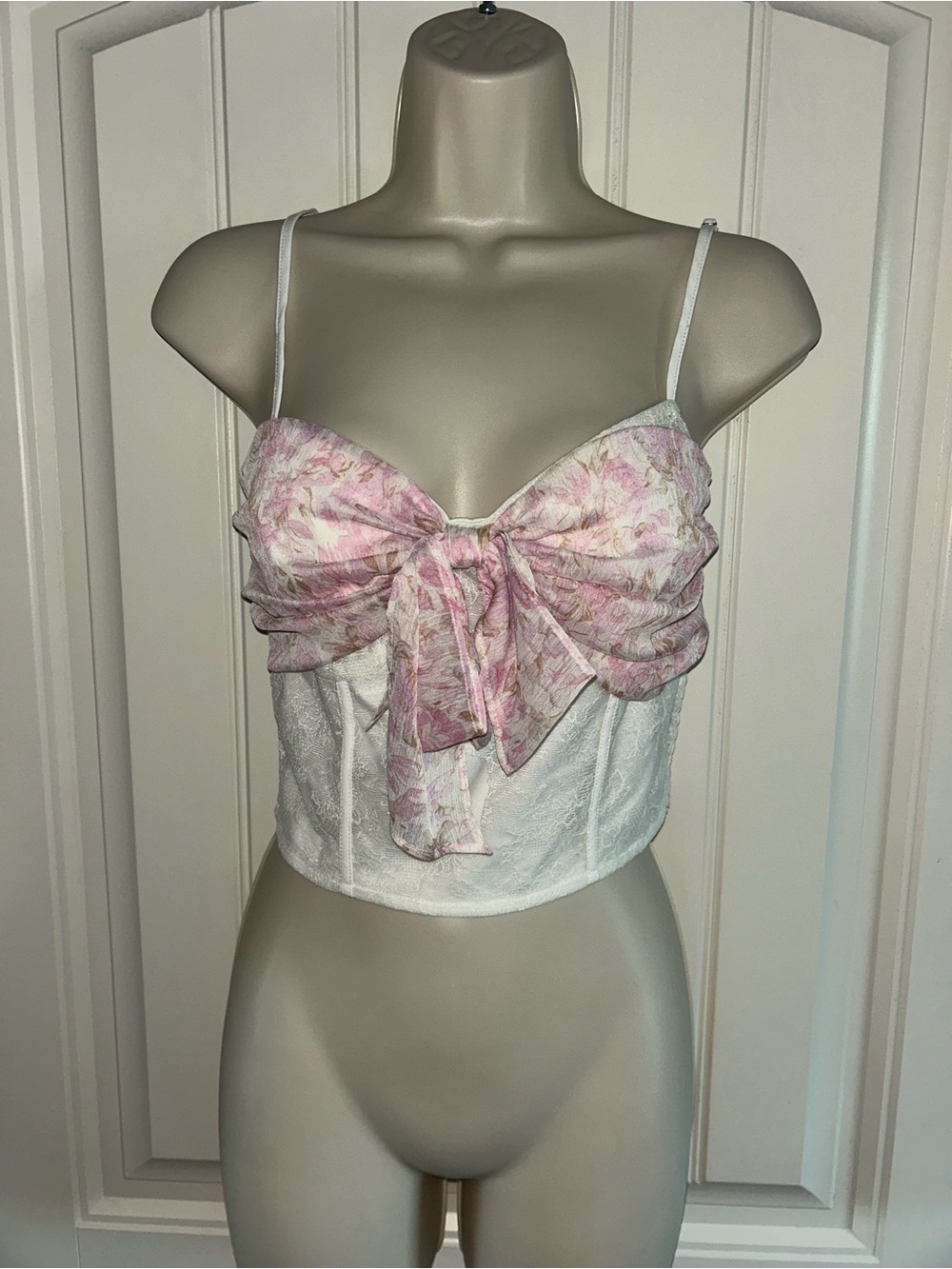 NEW Lush White Lace Crop Top with Pink Floral Bow Sz S